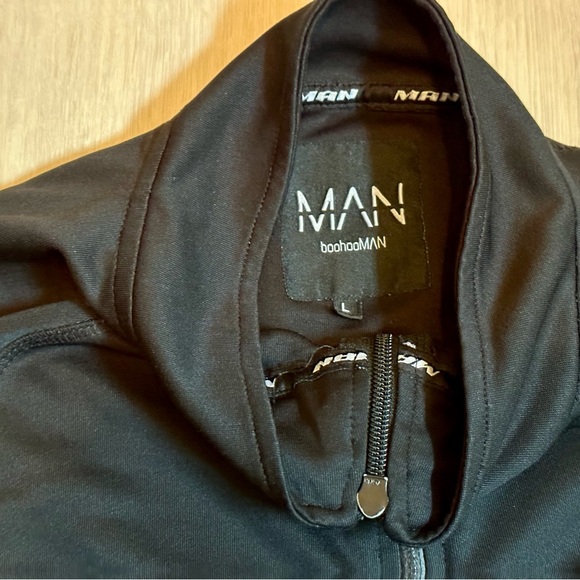 Black boohooMAN Active Fit 1/4 Zip Top, Size Large - Gym Style & Functionality - Picture 11 of 16
